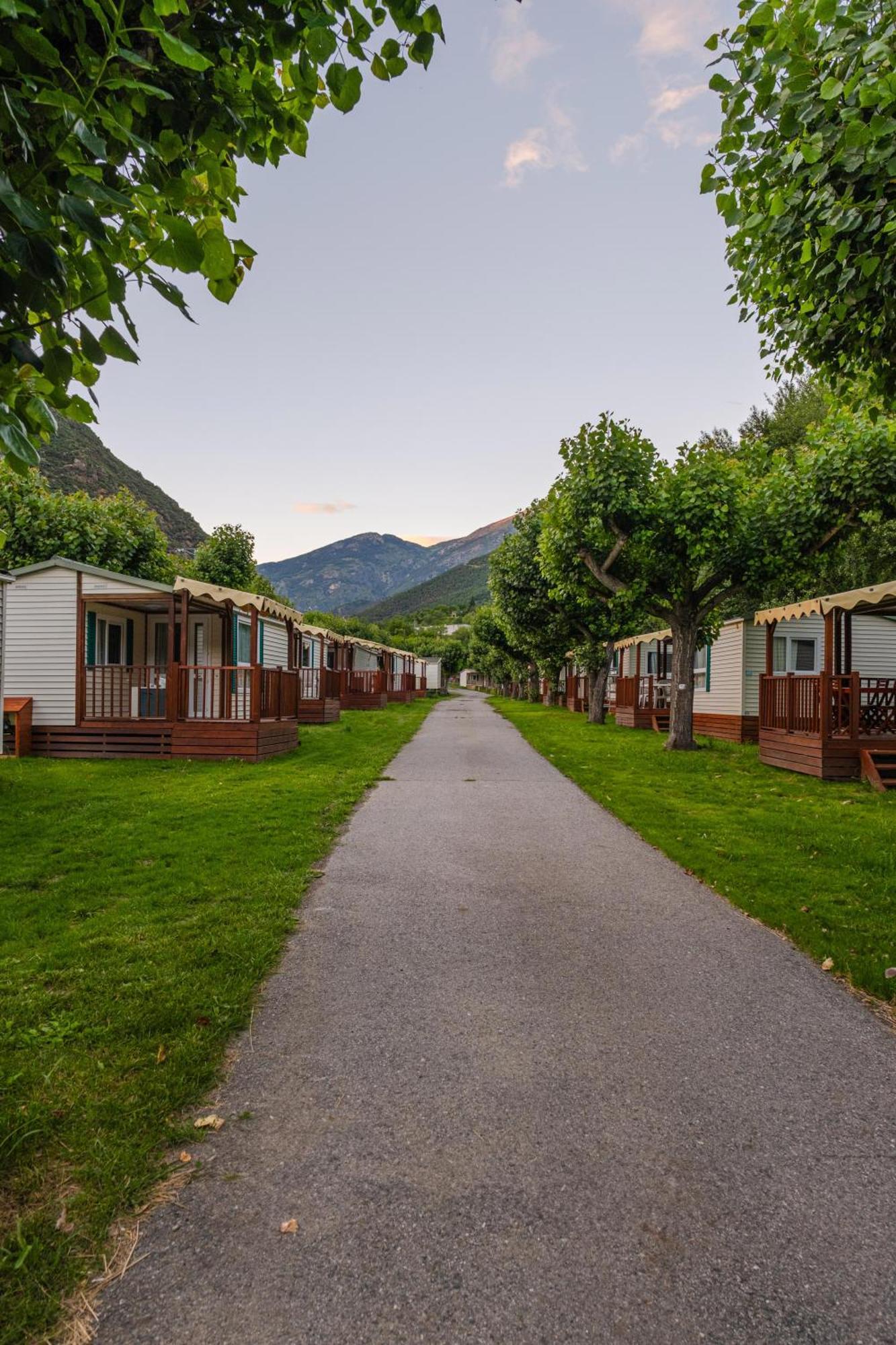 Frontera Bungalow Park Farga de Moles Luaran gambar